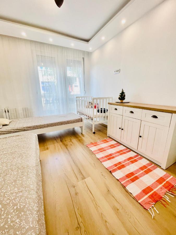 Apartman Centar Sa Sigurnim Parkingom Saraybosna Dış mekan fotoğraf